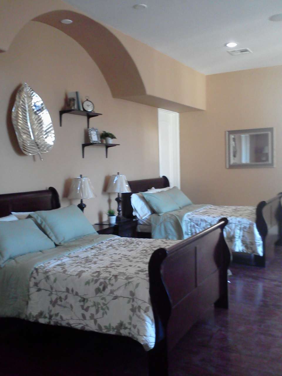 Ridgeview Ranch | 741 W Woodbury Rd, Altadena, CA 91001, USA | Phone: (800) 296-1868