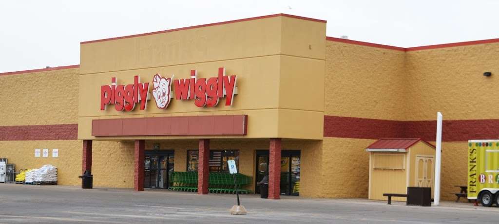 Franks Piggly Wiggly | 58 West Market Street, Suites A&B, Elkhorn, WI 53121, USA | Phone: (262) 723-2996