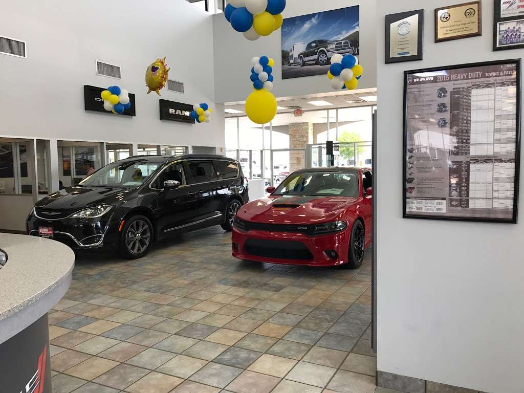 Helfman Dodge Chrysler Jeep Ram | 7720 Katy Fwy suite a, Houston, TX 77024, USA | Phone: (713) 533-6100