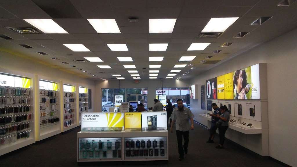 Sprint Store | 8311 E Washington St, Indianapolis, IN 46219 | Phone: (317) 983-6070