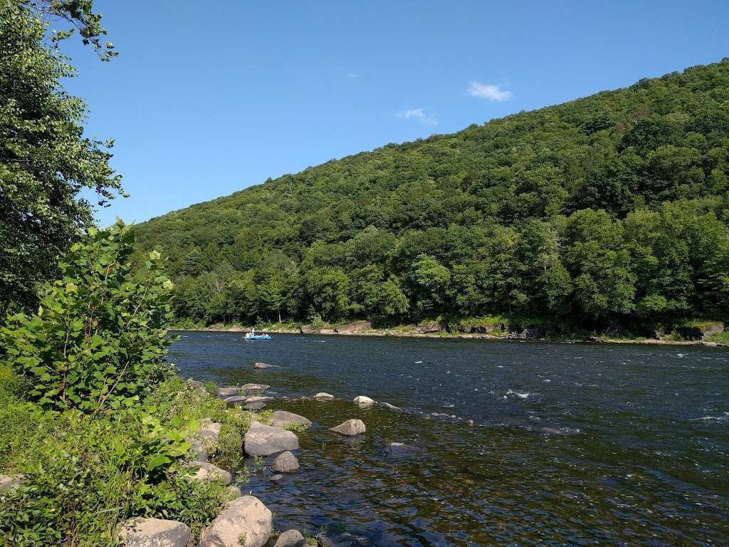 USNPS Upper Delaware River Information Kiosk and Boat Launch | NY-97, Narrowsburg, NY 12764, USA | Phone: (845) 256-3098