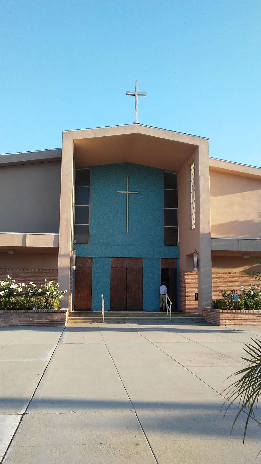 Saint Polycarp Catholic Church | 8100 Chapman Ave, Stanton, CA 90680, USA | Phone: (714) 893-2766