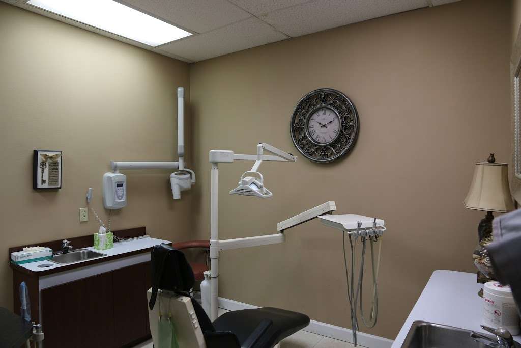 Trinity Dental - Normandy | 503 Maxey Rd, Houston, TX 77013, USA | Phone: (832) 358-3710