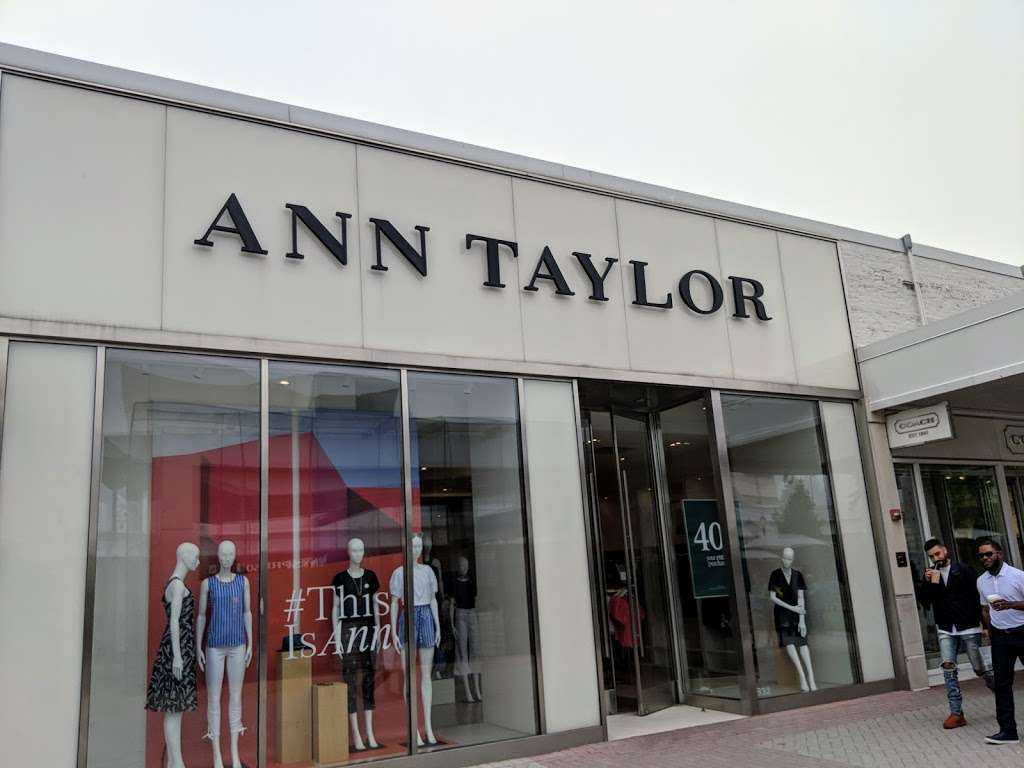 Ann Taylor | 4999 Old Orchard Rd, Skokie, IL 60077 | Phone: (847) 679-7370