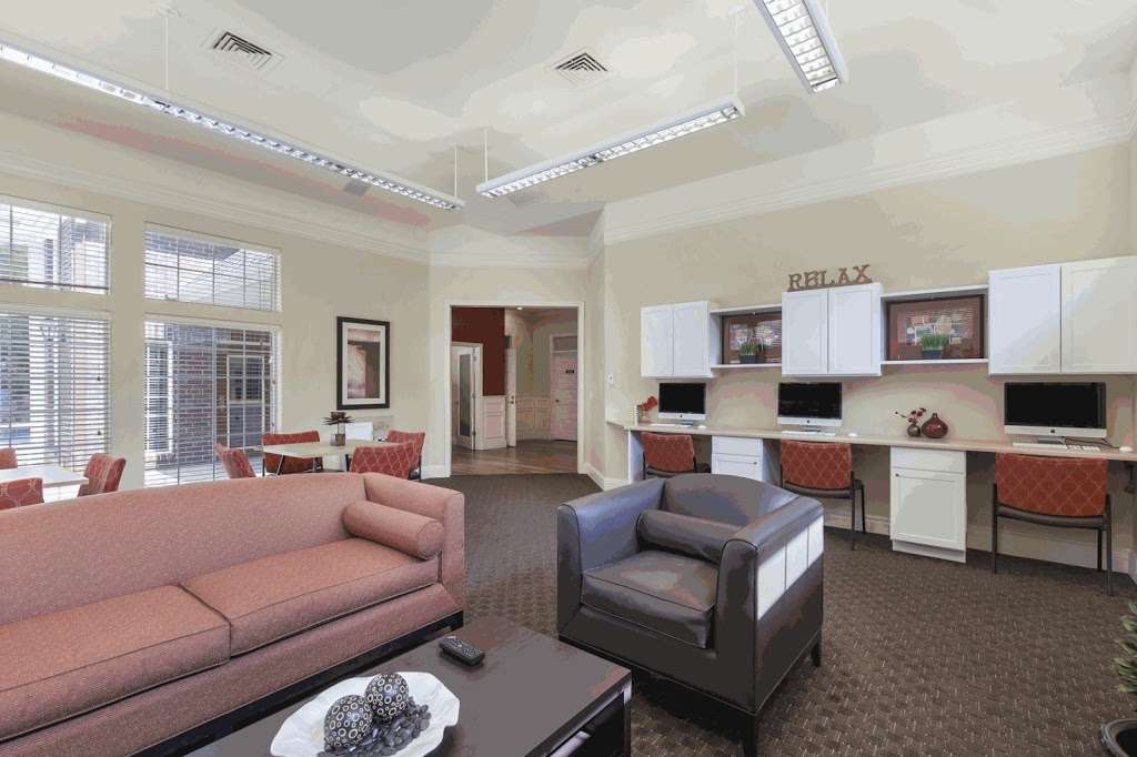 The Savoy at Dayton Station Apartments | 3645 S Dallas St, Aurora, CO 80014, USA | Phone: (720) 535-9655