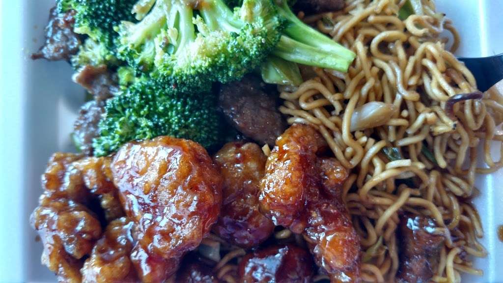 Panda Express | 13520 W, Paxton St, Pacoima, CA 91331, USA | Phone: (818) 897-6361