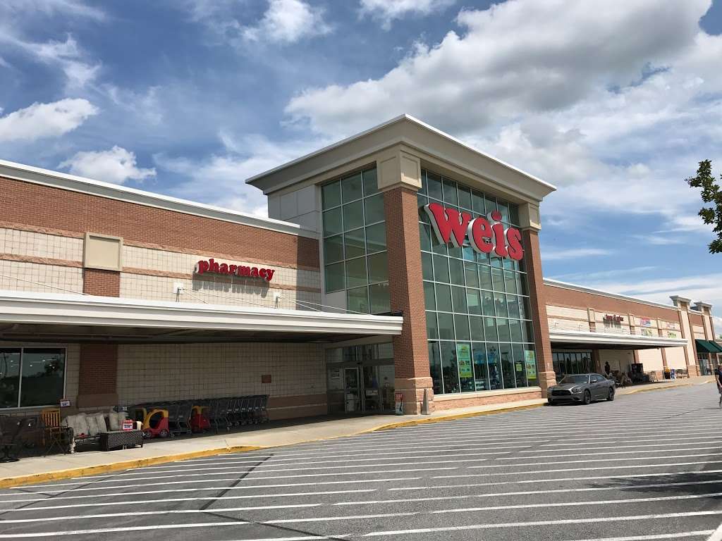 Weis Markets | 217 Oak Lee Dr, Ranson, WV 25438, USA | Phone: (304) 725-9559