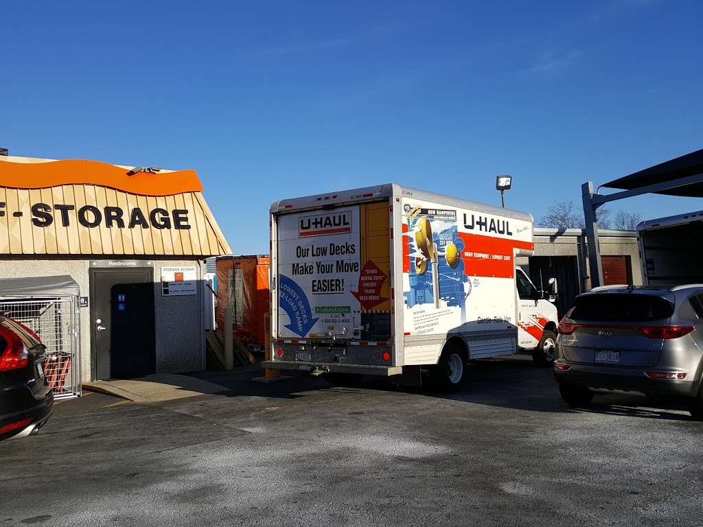 U-Haul Moving & Storage of Sterling | 45715 Old Ox Rd, Sterling, VA 20166, USA | Phone: (703) 437-3404