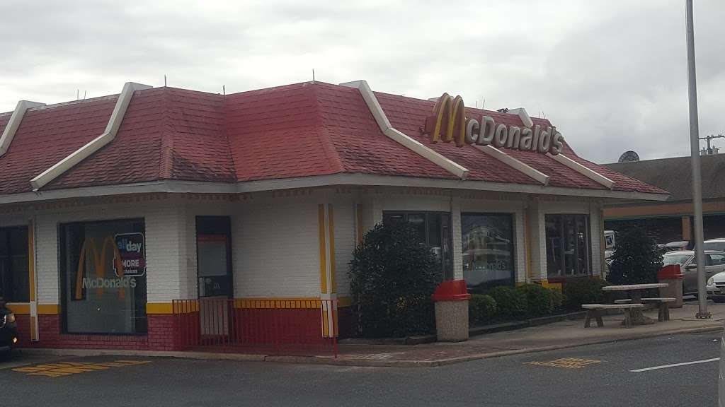 McDonalds | 6048 Harding Hwy, Mays Landing, NJ 08330, USA | Phone: (609) 625-1568