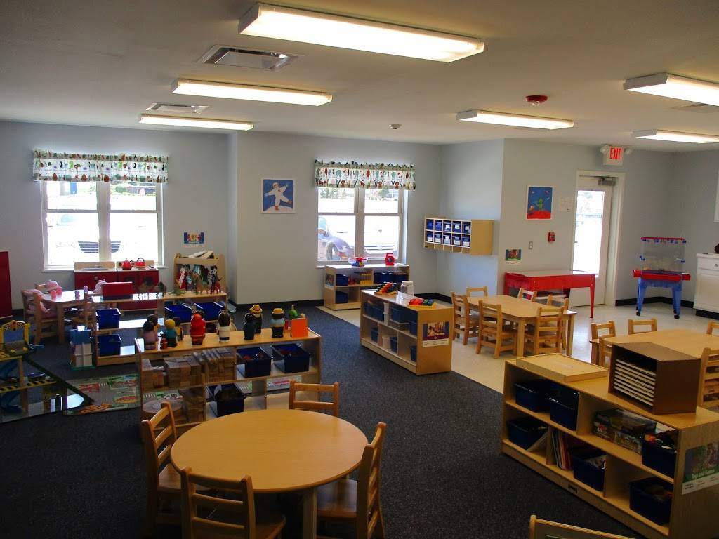 Warren KinderCare | 30061 Mound Rd, Warren, MI 48092 | Phone: (586) 510-4158