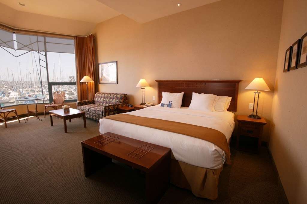 Holiday Inn Express & Suites Ventura Harbor | 1080 Navigator Dr, Ventura, CA 93001, USA | Phone: (805) 856-9533