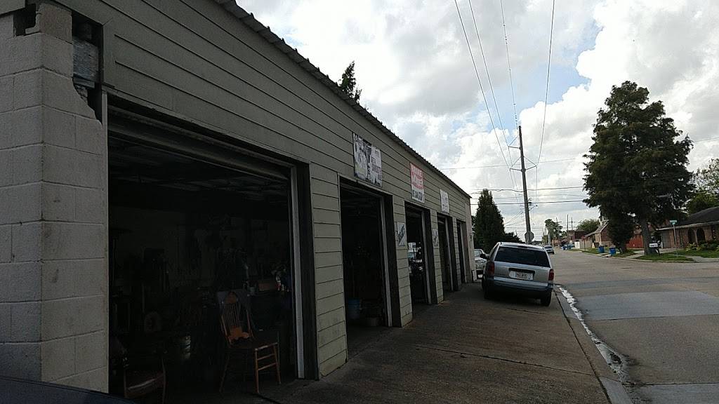 Lambourgs Auto Repair | 510 W Genie St, Chalmette, LA 70043, USA | Phone: (504) 301-6861