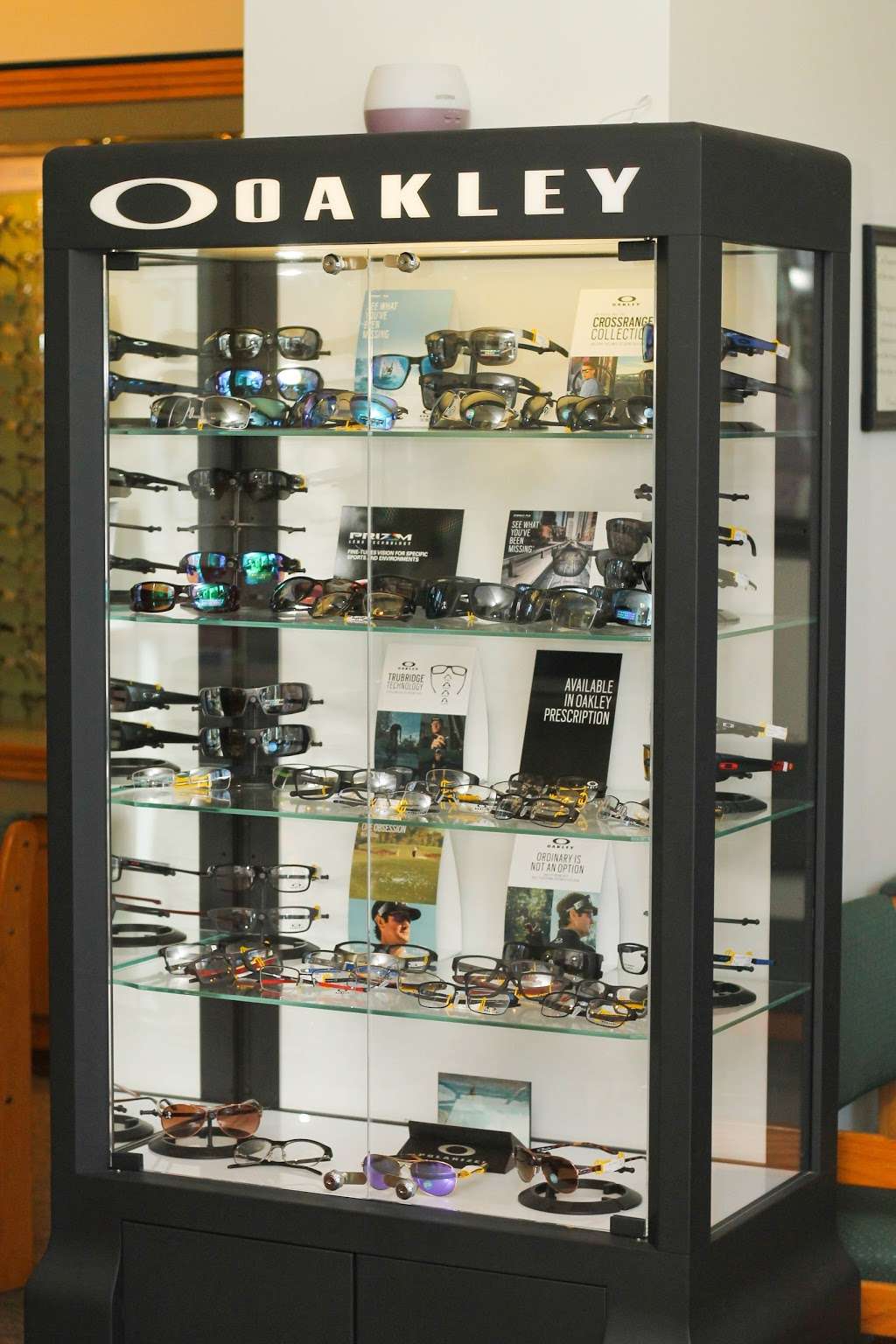 Macha Family Eye Care: Anderson | 1537 S Scatterfield Rd suite b, Anderson, IN 46016, USA | Phone: (765) 649-1200