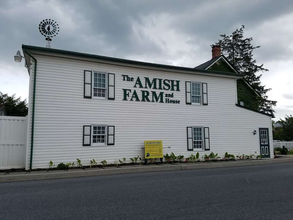 The Amish Farm and House | 2395 Covered Bridge Dr, Lancaster, PA 17602, USA | Phone: (717) 394-6185