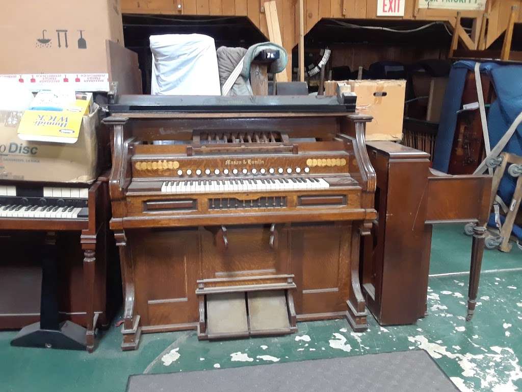 Pickle Piano Company | 104 W Lake St, Bloomingdale, IL 60108, USA | Phone: (630) 894-2992