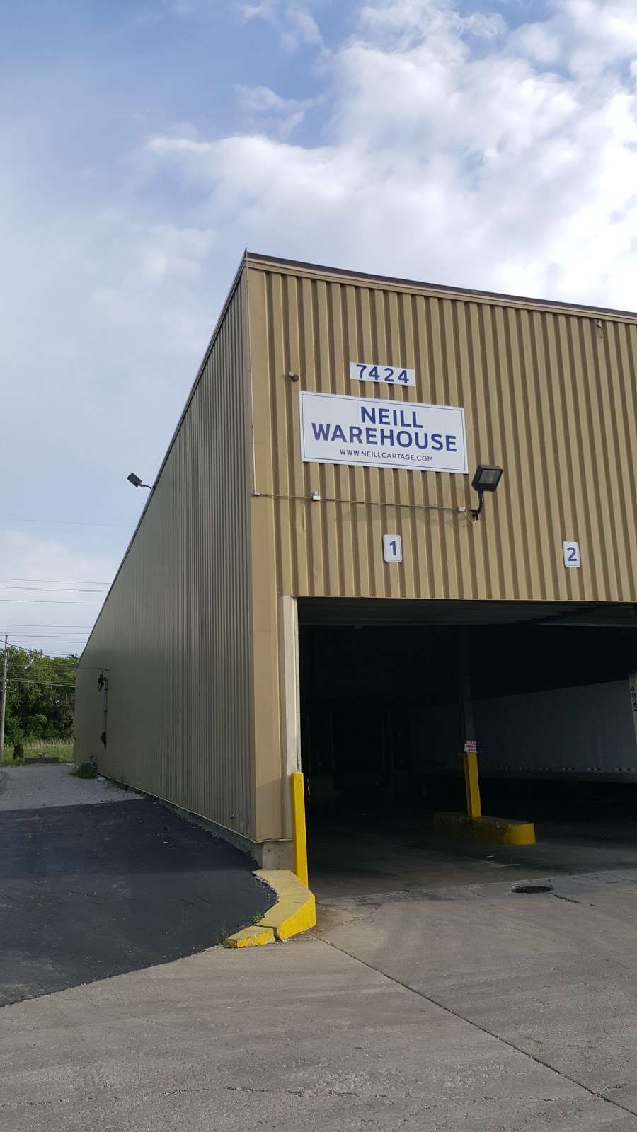 Neill Cartage & Warehouse | 7424 S Mason Ave, Bedford Park, IL 60638, USA | Phone: (708) 547-7676