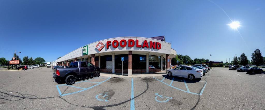 8 Mile Foodland - atm  | Photo 1 of 8 | Address: 18880 Eight Mile Rd, Southfield, MI 48075, USA | Phone: (248) 559-2660