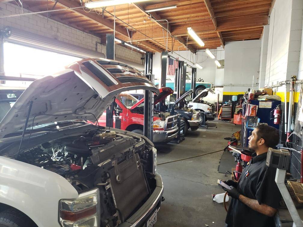 Big Js Auto Repair & Fleet Services | 8651 Indiana Ave ste s, Riverside, CA 92504, USA | Phone: (951) 299-7747