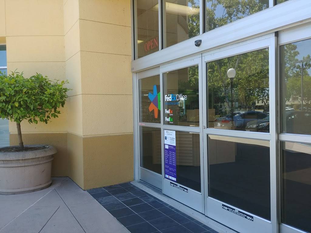 FedEx Office Print & Ship Center | 830 Blossom Hill Rd, San Jose, CA 95123, USA | Phone: (408) 362-4400