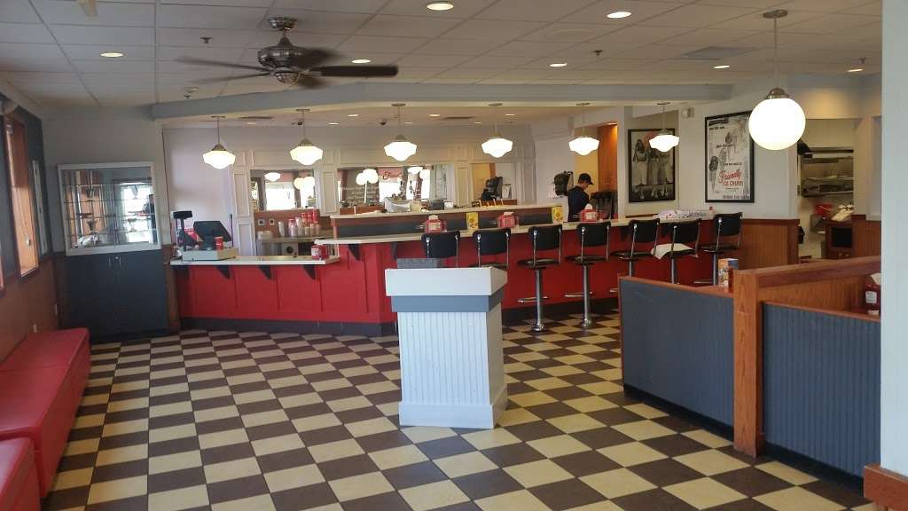 Friendlys | 47 Long Pond Rd, Plymouth, MA 02360, USA | Phone: (508) 746-2942