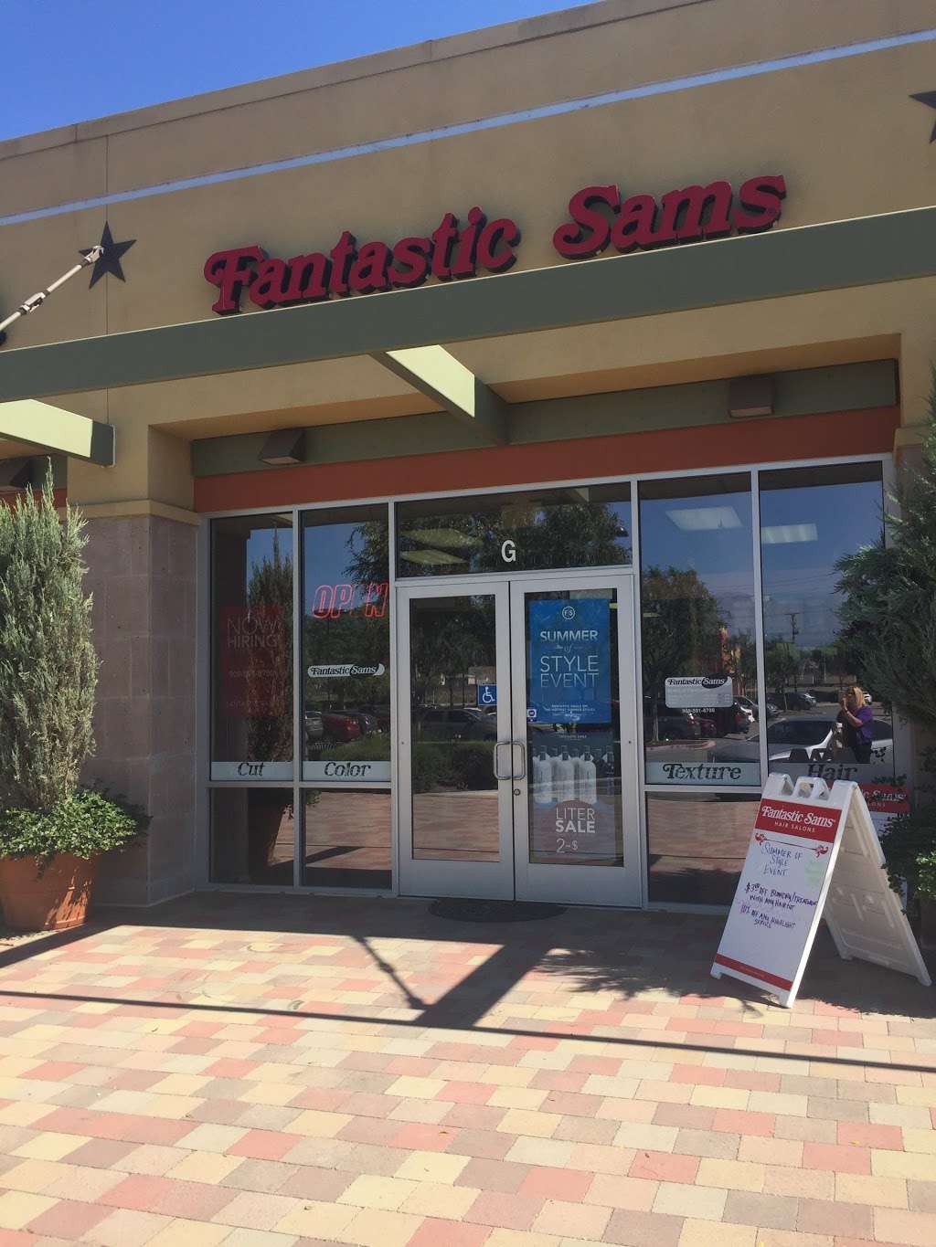 Fantastic Sams Cut & Color | 6939 Schaefer Ave, Chino, CA 91710, USA | Phone: (909) 591-8700