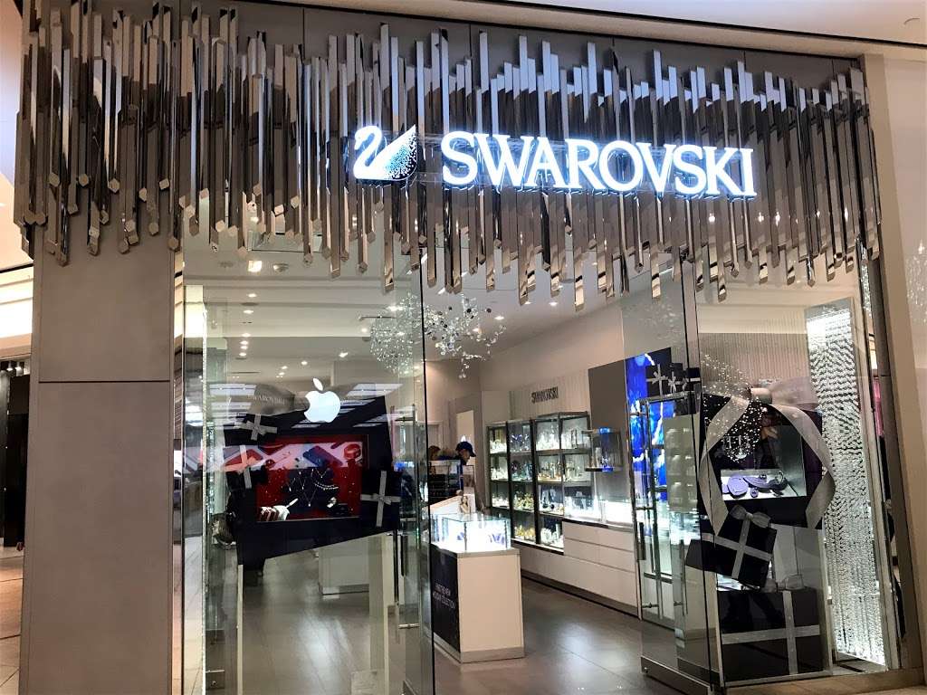 Swarovski Willowbrook Mall | 1120 Willowbrook Mall, Wayne, NJ 07470 | Phone: (973) 812-7500