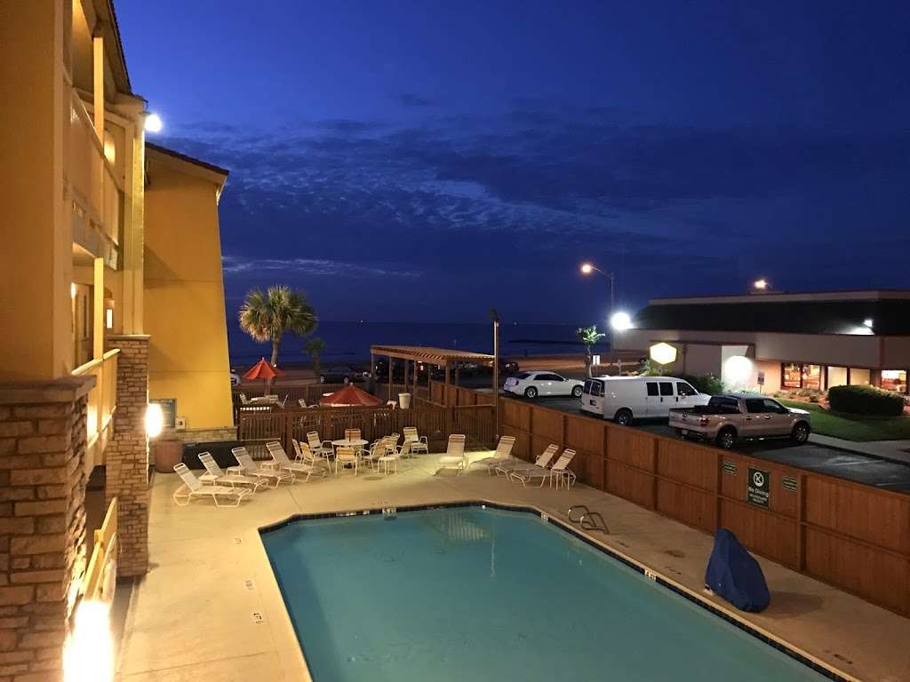 La Quinta Inn by Wyndham Galveston East Beach | 1402 Seawall Blvd, Galveston, TX 77550, USA | Phone: (409) 763-1224