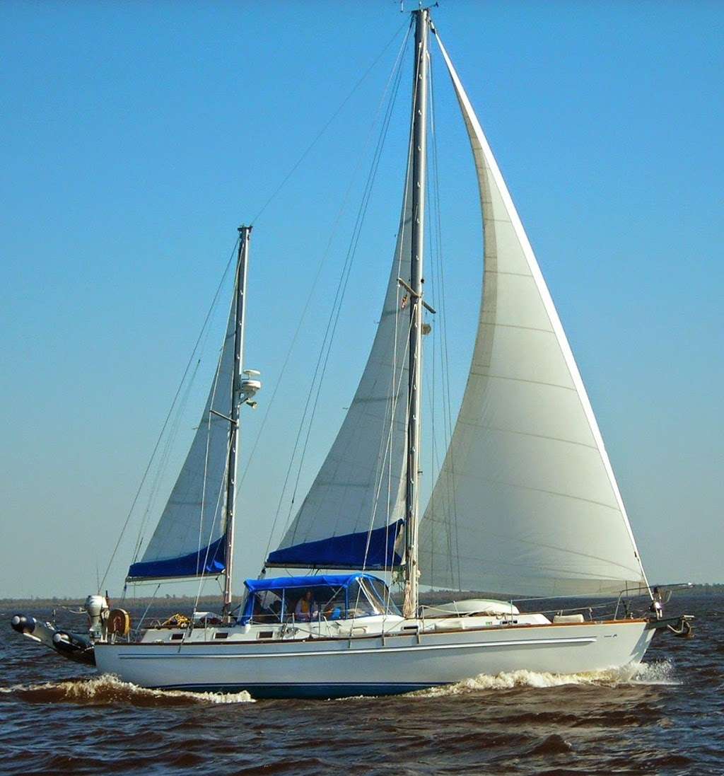 Sail Solomons | 245 C St, Solomons, MD 20688, USA | Phone: (410) 326-4917