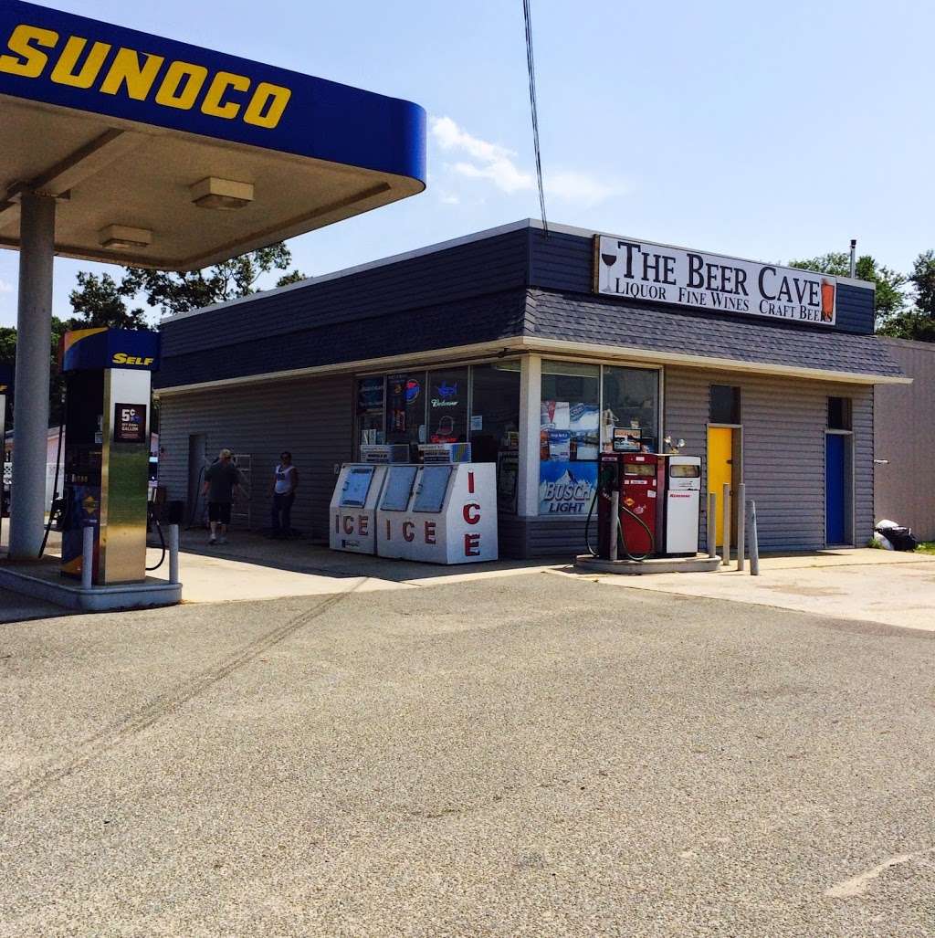 Bobs Sunoco - The Beer Cave | 20321 Piney Point Rd, Callaway, MD 20620, USA | Phone: (301) 994-2100