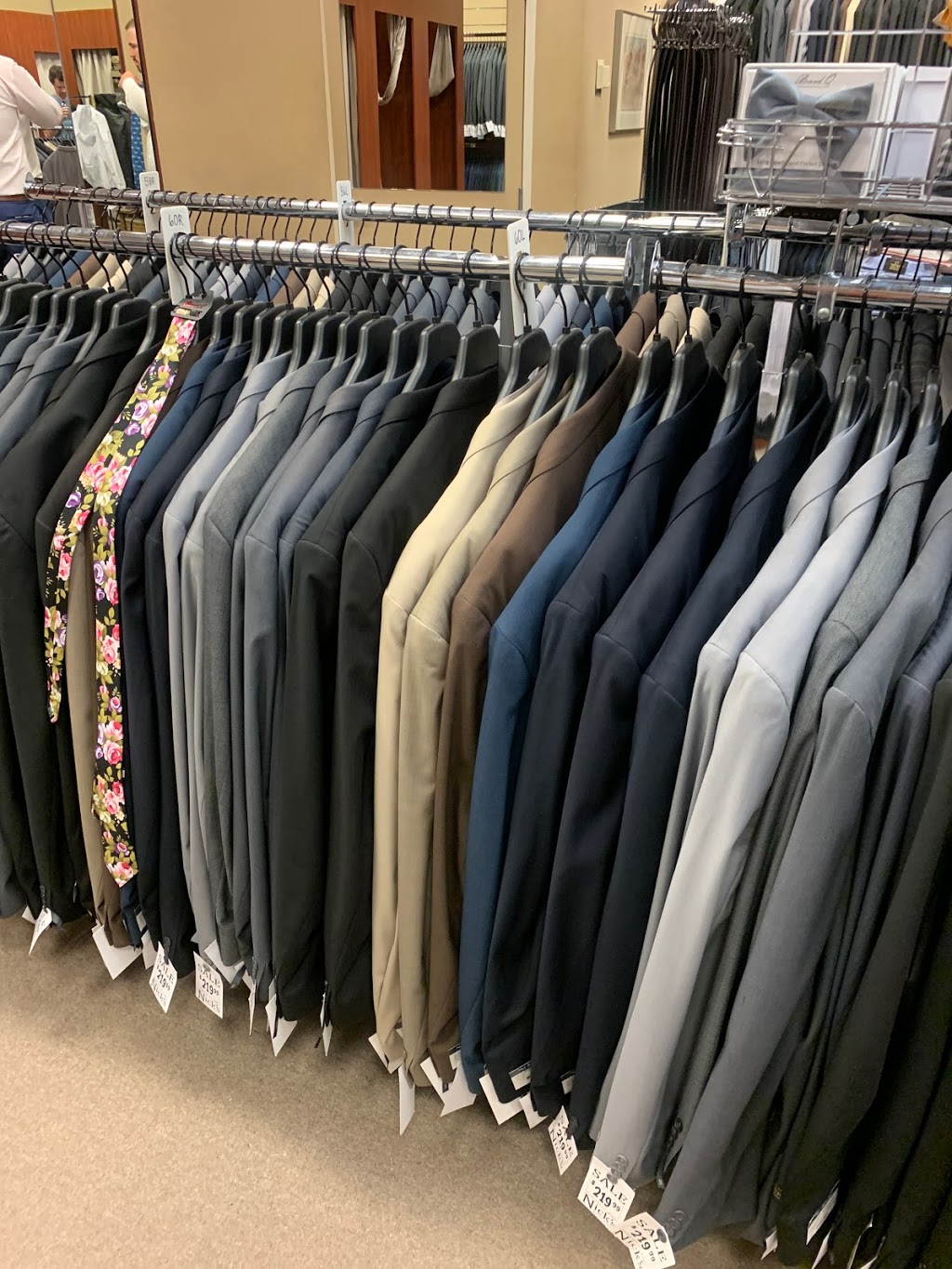 Nicks Menswear | 3111 W Chandler Blvd, Chandler, AZ 85226, USA | Phone: (480) 857-7931