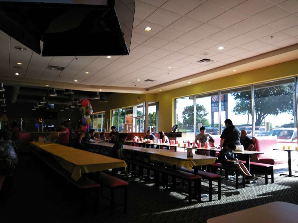 Peter Piper Pizza | 3131 SE Military Dr, San Antonio, TX 78223, USA | Phone: (210) 337-9238