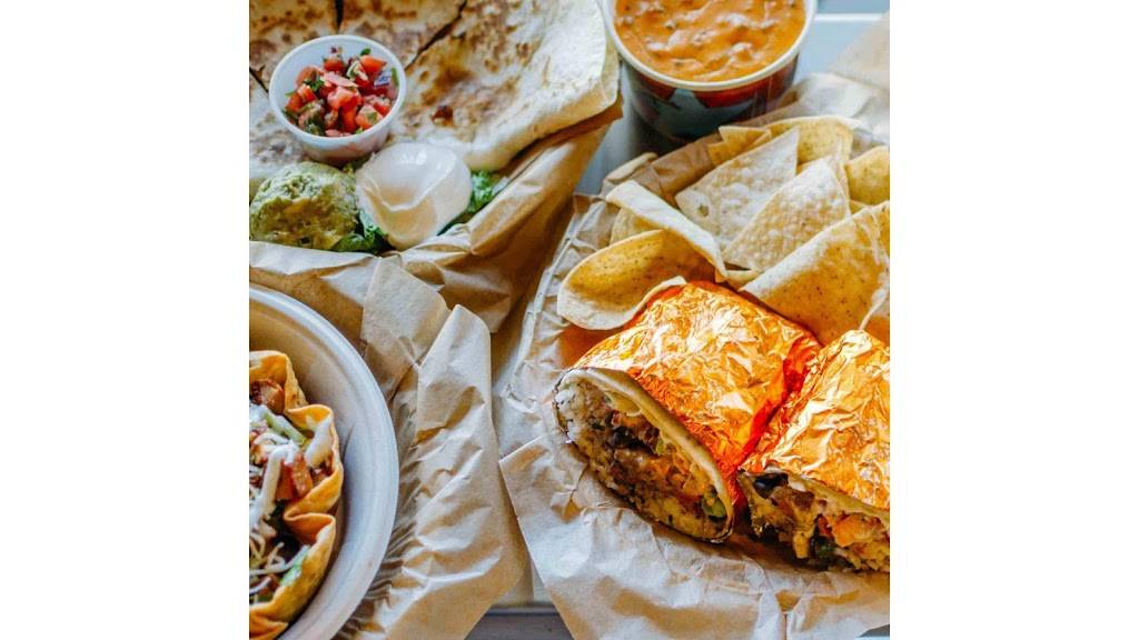 QDOBA Mexican Eats | 14039 New Halls Ferry Road Building A, Florissant, MO 63033, USA | Phone: (314) 839-3400