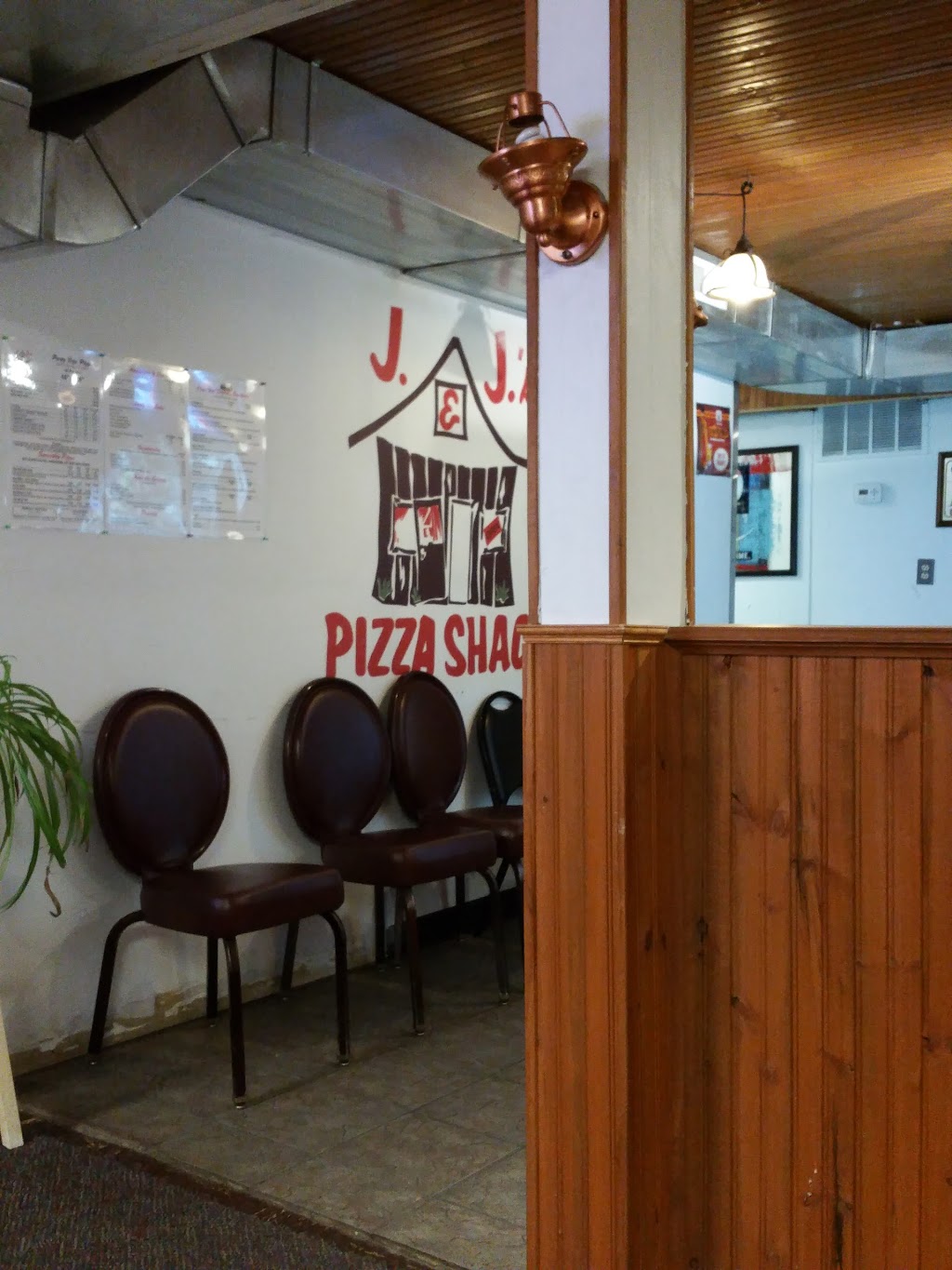 J&J′s Pizza Shack | 1508 I St, La Porte, IN 46350, USA | Phone: (219) 362-4290