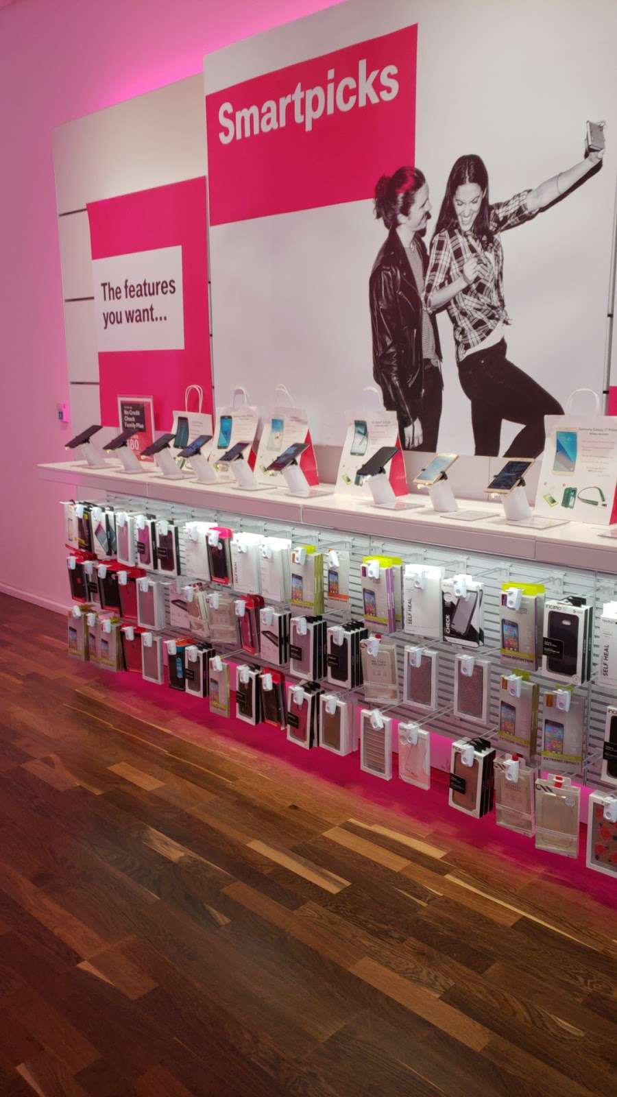 T-Mobile | 184 Penn Mart Ct, Ste 19, New Castle, DE 19720 | Phone: (302) 326-0134