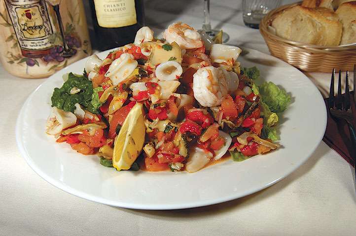 Hollywood | 376 Fairfield Rd, Fairfield, NJ 07004, USA | Phone: (973) 808-0123