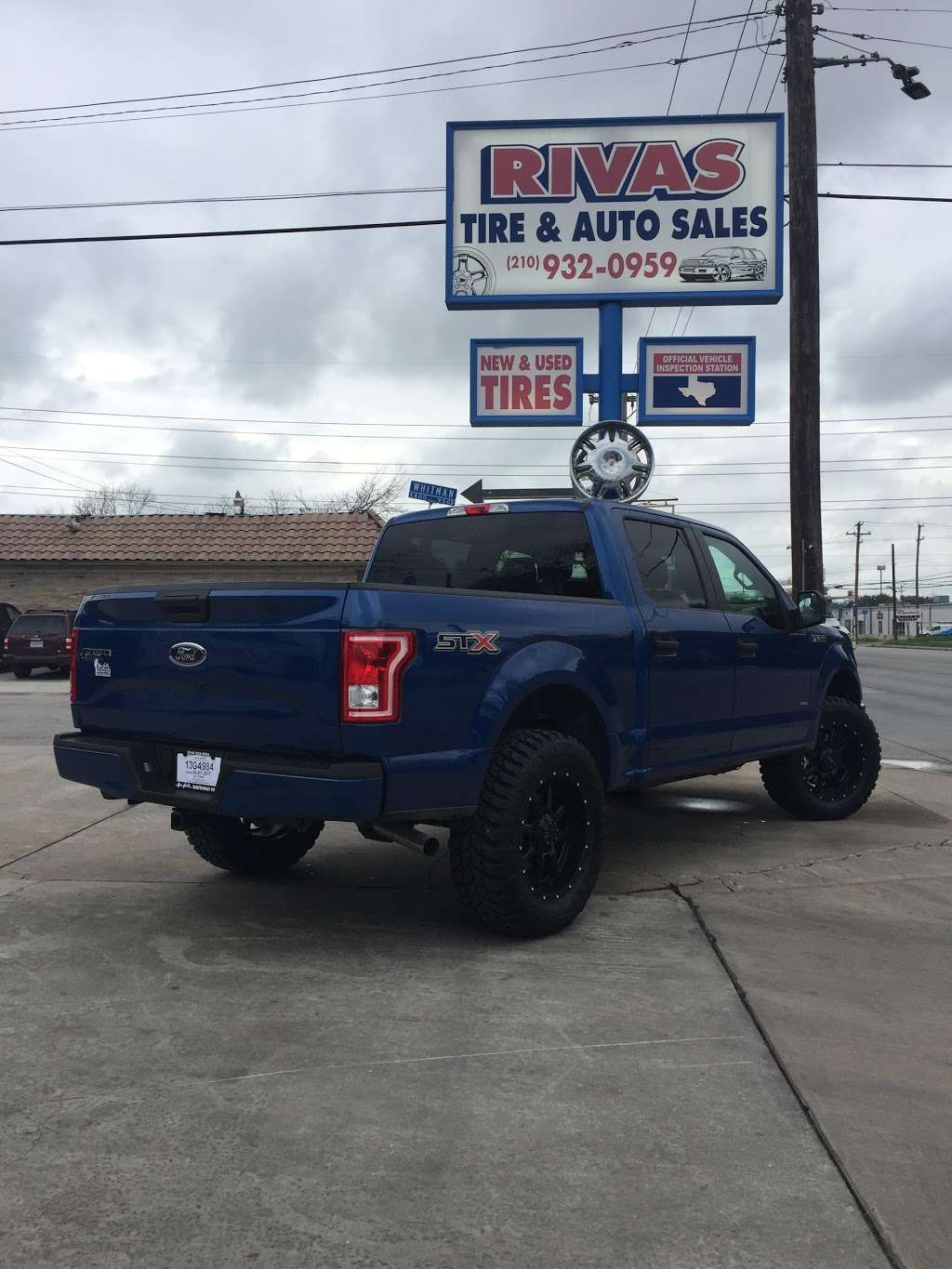 Rivas Tire & Auto Sales | 6414 S Zarzamora St, San Antonio, TX 78211, USA | Phone: (210) 932-0959