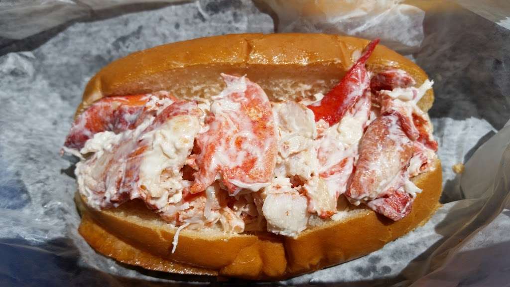 Clam Shack | 98 Restaurant Row, Salem, MA 01970, USA | Phone: (978) 741-2526