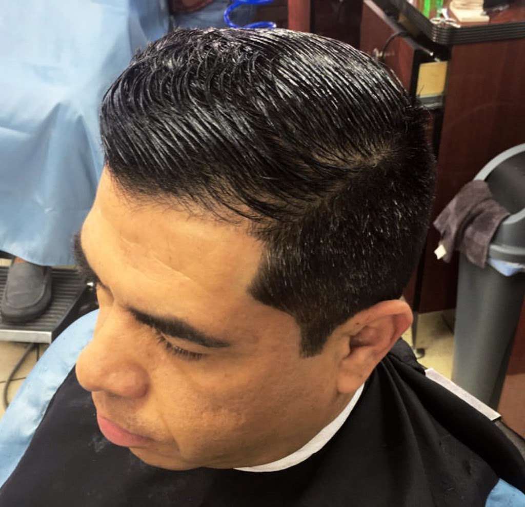 Twins Barbershop #1 | 837 S Orange Blossom Trail, Apopka, FL 32703 | Phone: (407) 703-8620