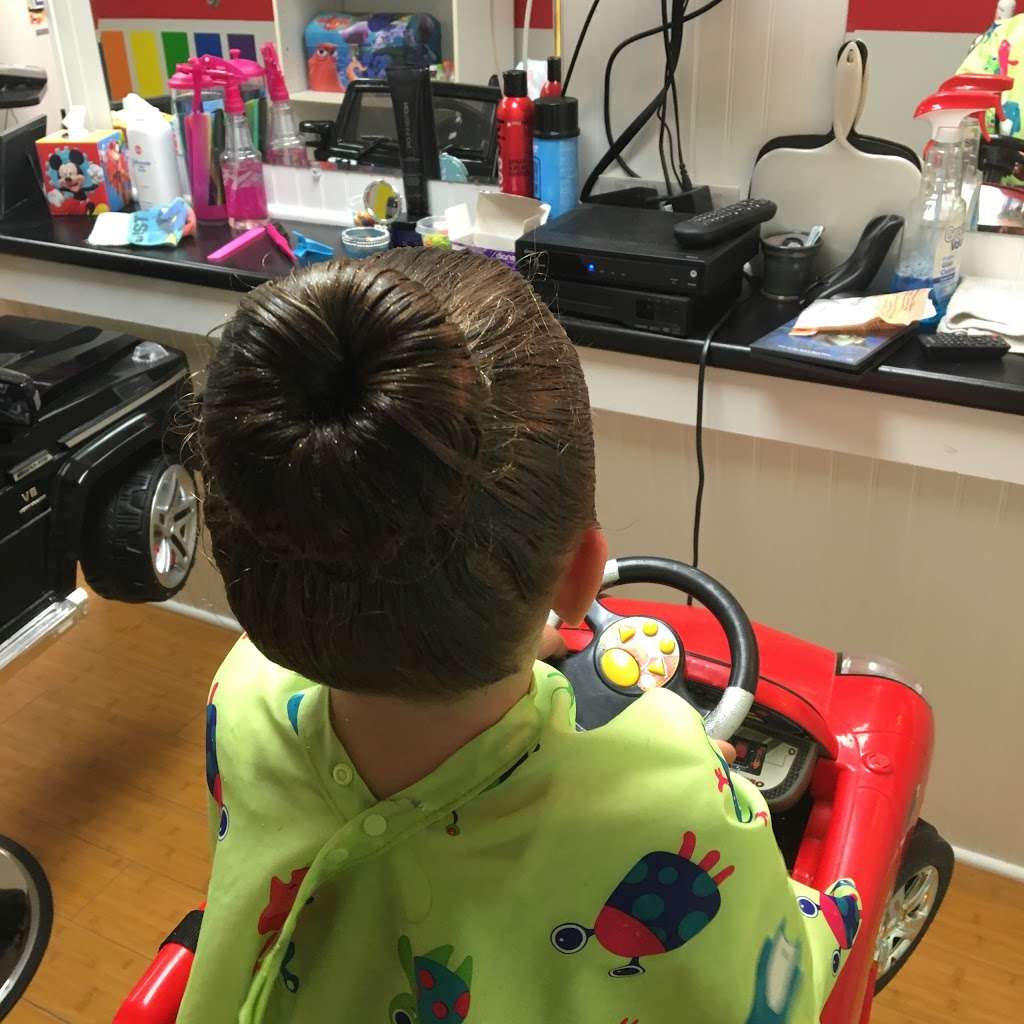 Full blown hair design and childrens salon | 142 NH-111, Hampstead, NH 03841, USA | Phone: (603) 489-2631