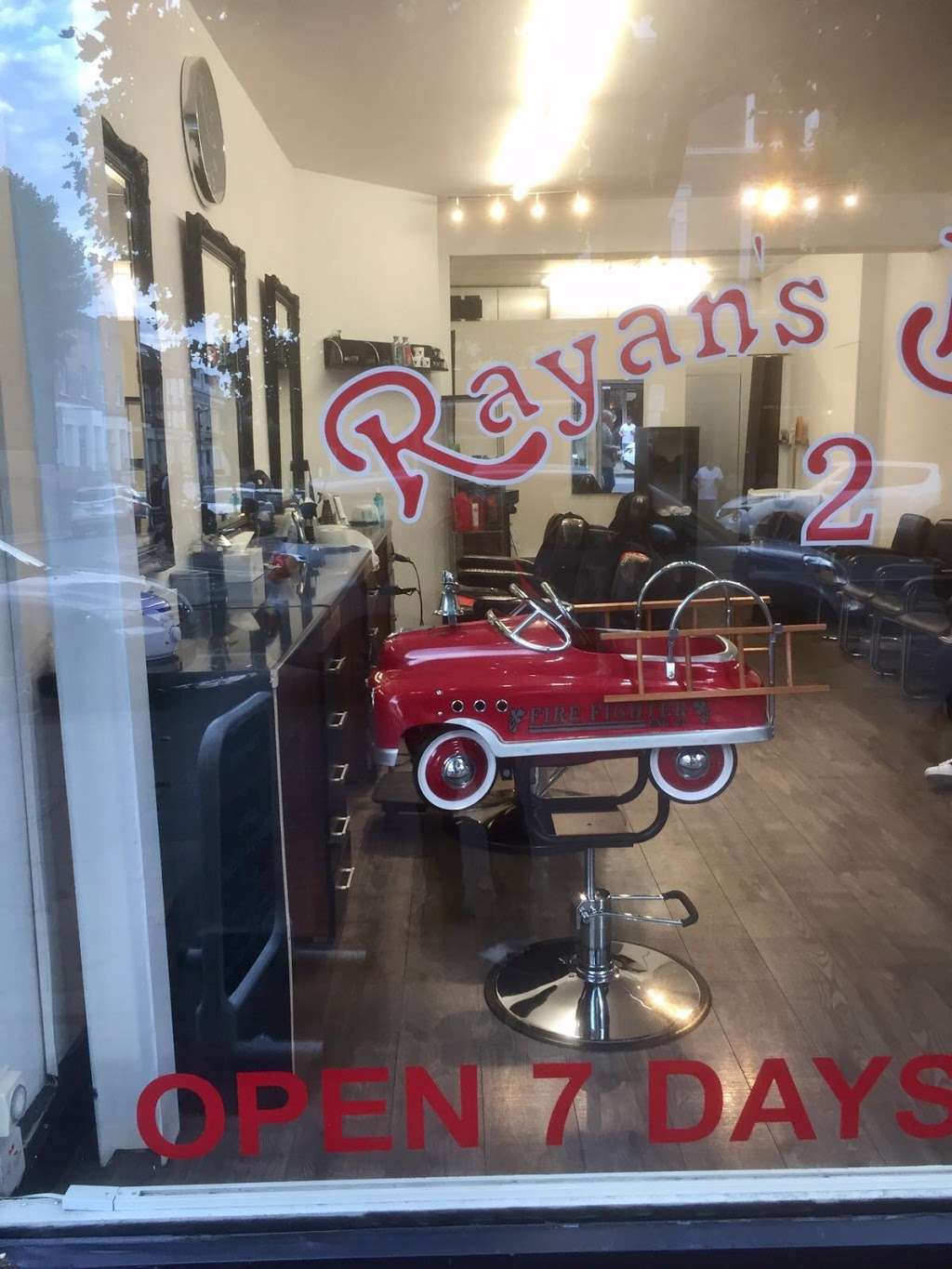 Rayans barbers 2 | 145 St Johns Hill, London SW11 1TQ, UK | Phone: 020 7018 1362