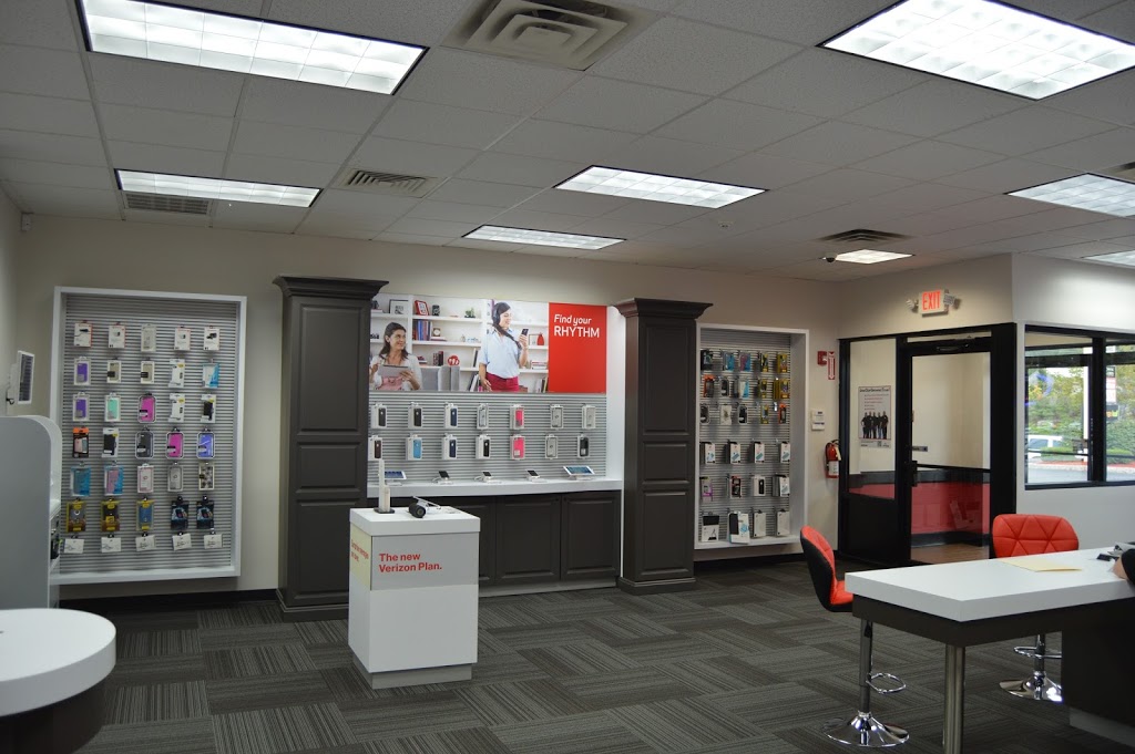 Verizon Authorized Retailer / RW - Foxborough, Ma | 211 North St, Foxborough, MA 02035, USA | Phone: (774) 215-6127