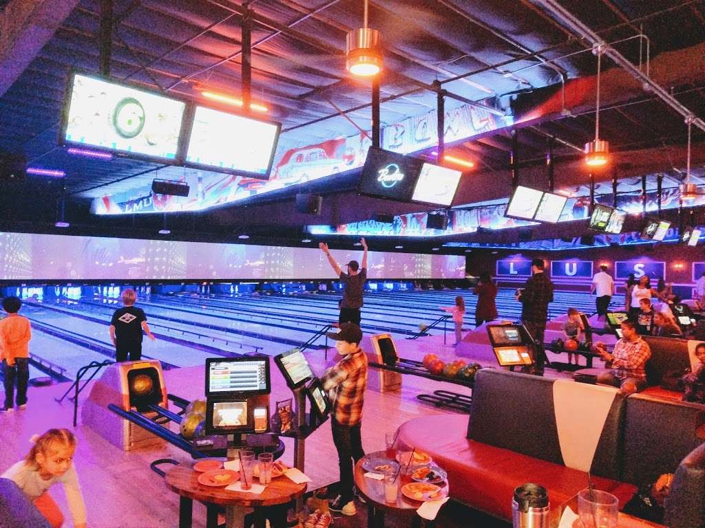 Bowlero Los Angeles | 8731 Lincoln Blvd, Westchester, CA 90045, USA | Phone: (310) 670-0688