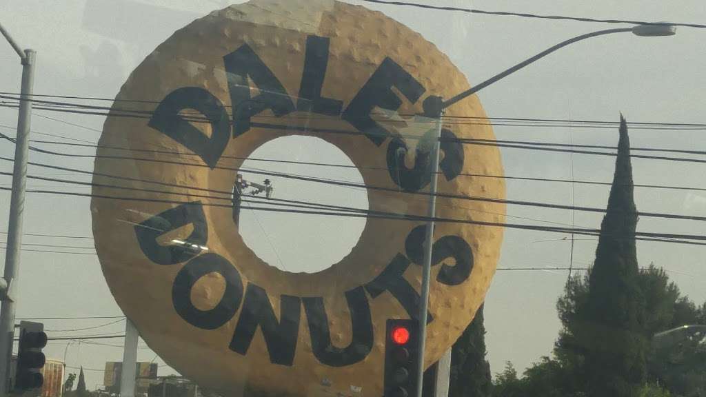 Dales Donuts | 15904 Atlantic Ave, Compton, CA 90221, USA | Phone: (310) 635-0823