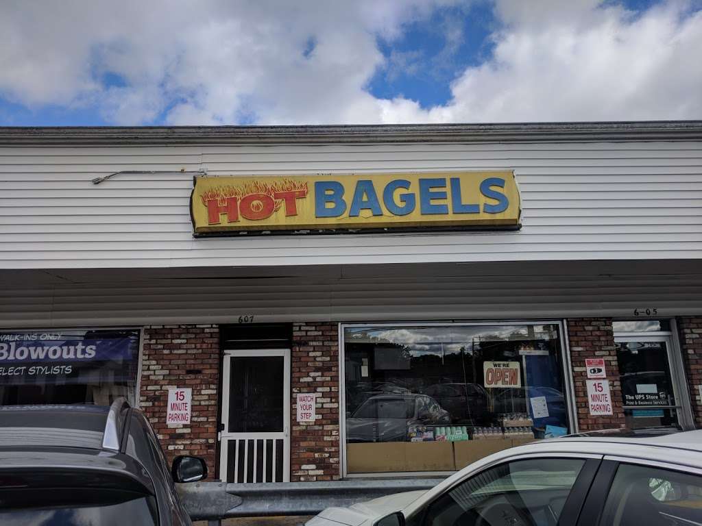 Hot Bagels | 535 Saddle River Rd, Saddle Brook, NJ 07663, USA | Phone: (201) 796-9625