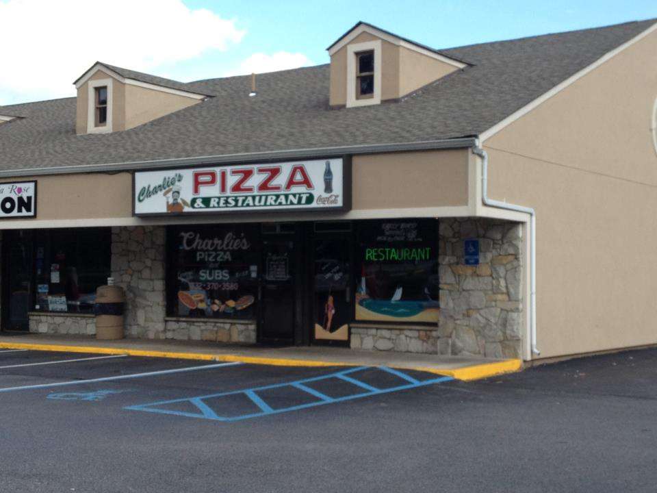 Charlies Pizza | 1000 NJ-70, Lakewood, NJ 08701, USA | Phone: (732) 370-3580