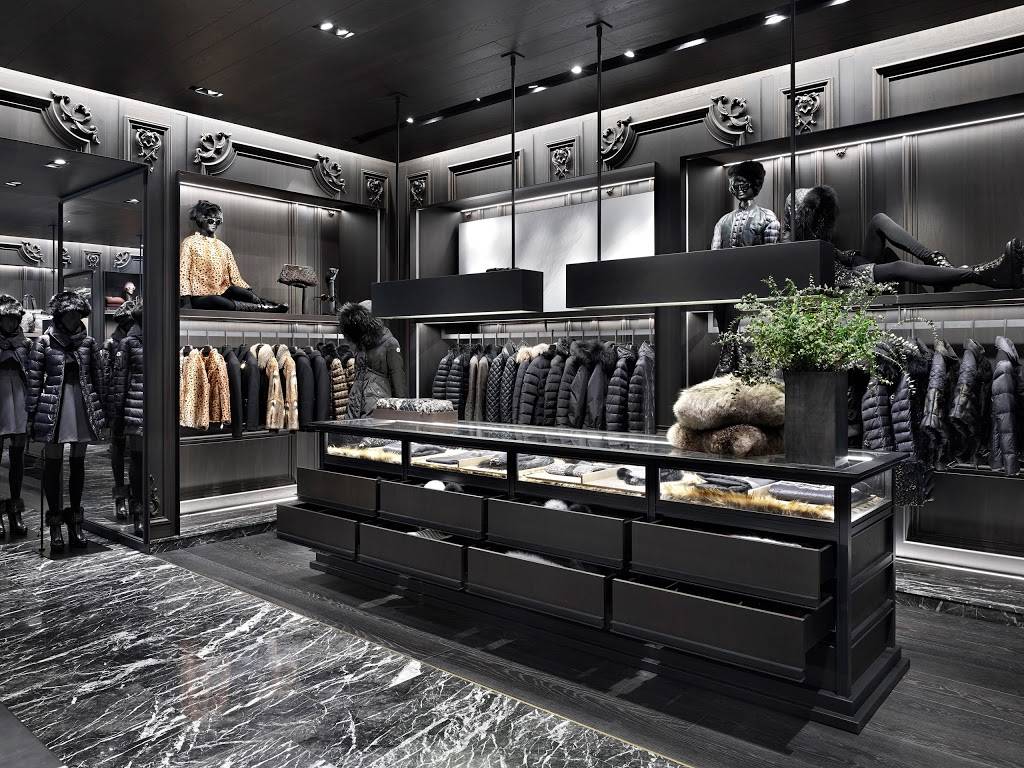 Moncler | 3500 Las Vegas Blvd S Suite C02, Las Vegas, NV 89109, USA | Phone: (702) 323-7129