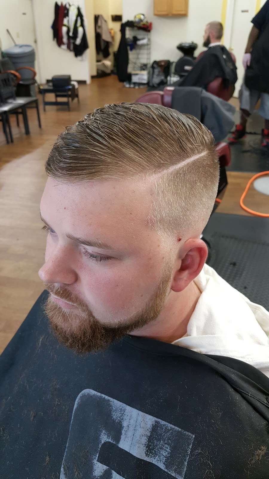 Good looks Barbershop | 1335 Edwin Miller Blvd, Martinsburg, WV 25404, USA | Phone: (304) 433-4141