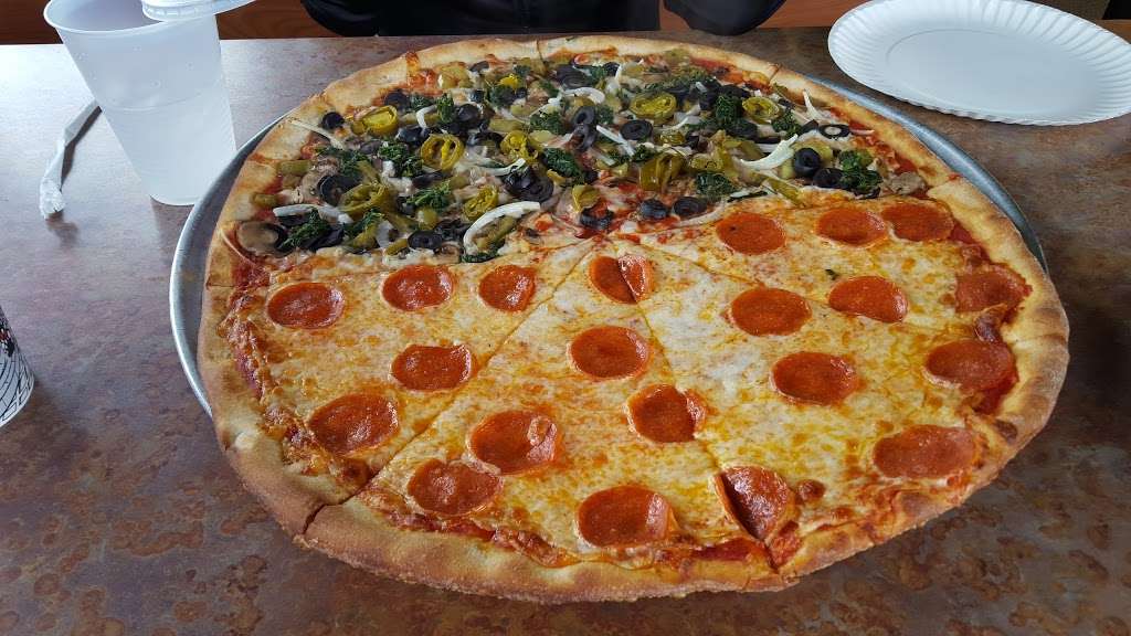 Tonys Pizza | 9548 Mt Holly-Huntersville Rd, Huntersville, NC 28078, USA | Phone: (704) 394-5677