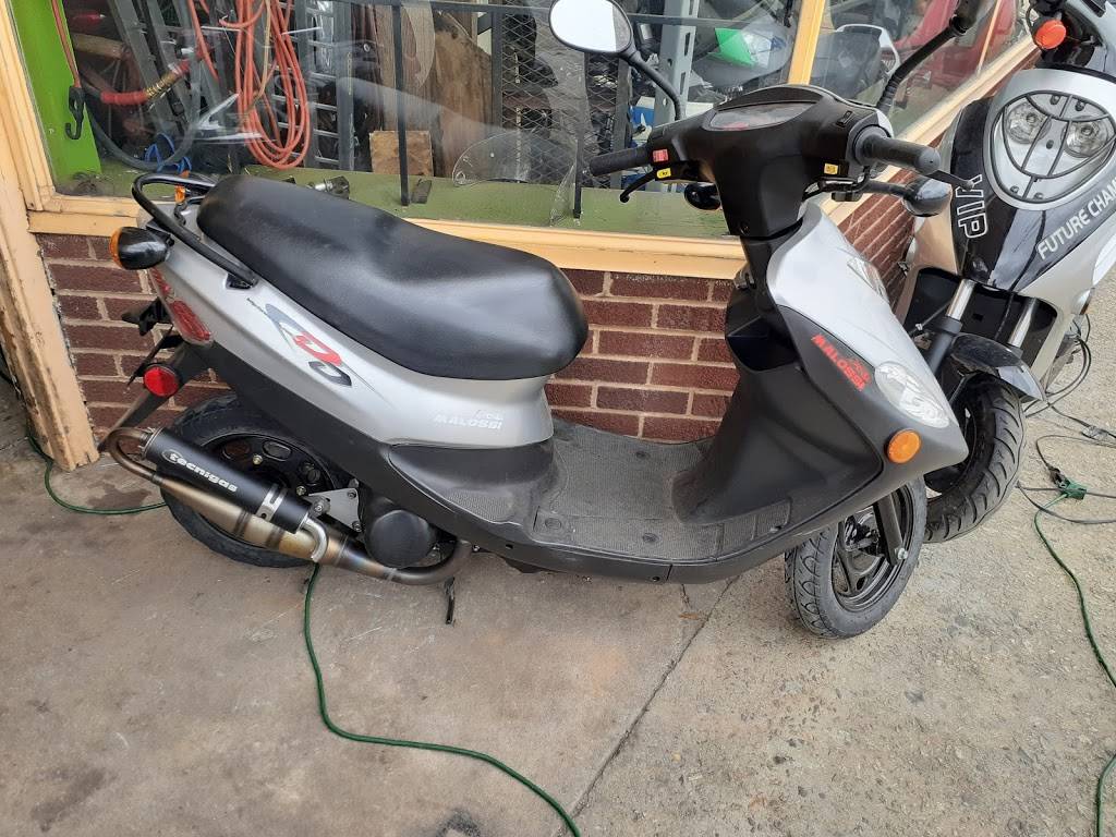 TriadCast Motor Scooter | 901 W Gate City Blvd, Greensboro, NC 27403, USA | Phone: (336) 947-2425