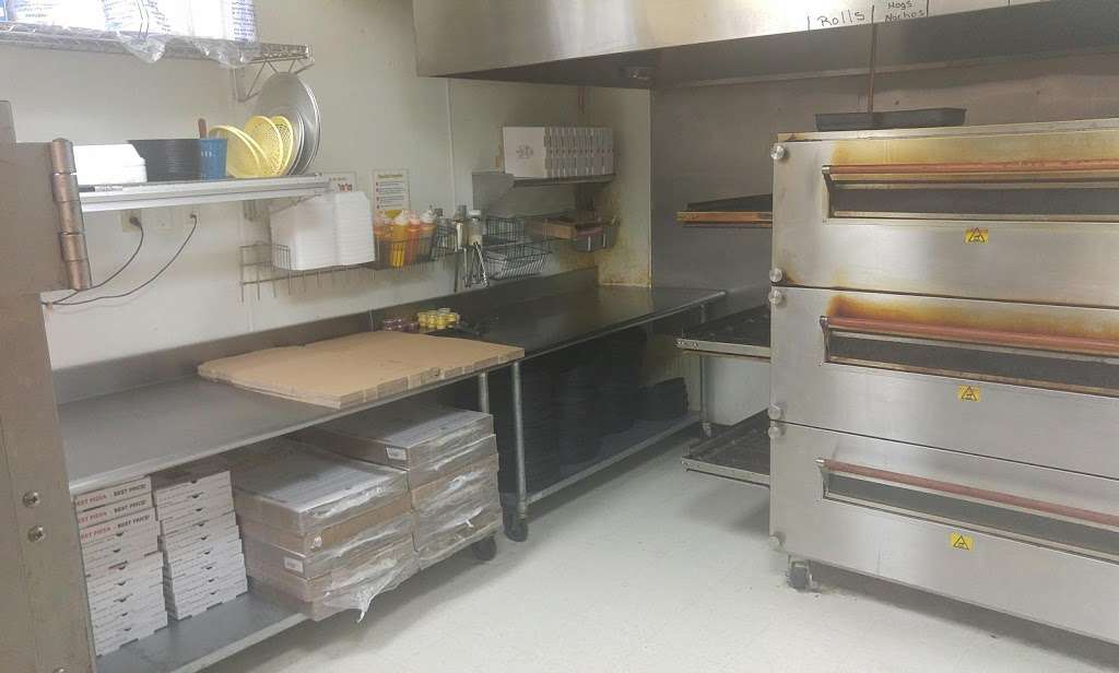 Big Cheese Pizza | 11004 Kentucky Springs Rd, Mineral, VA 23117, USA | Phone: (540) 894-4270